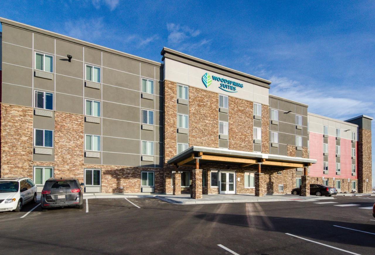 Woodspring Thornton-north Denver 2*
